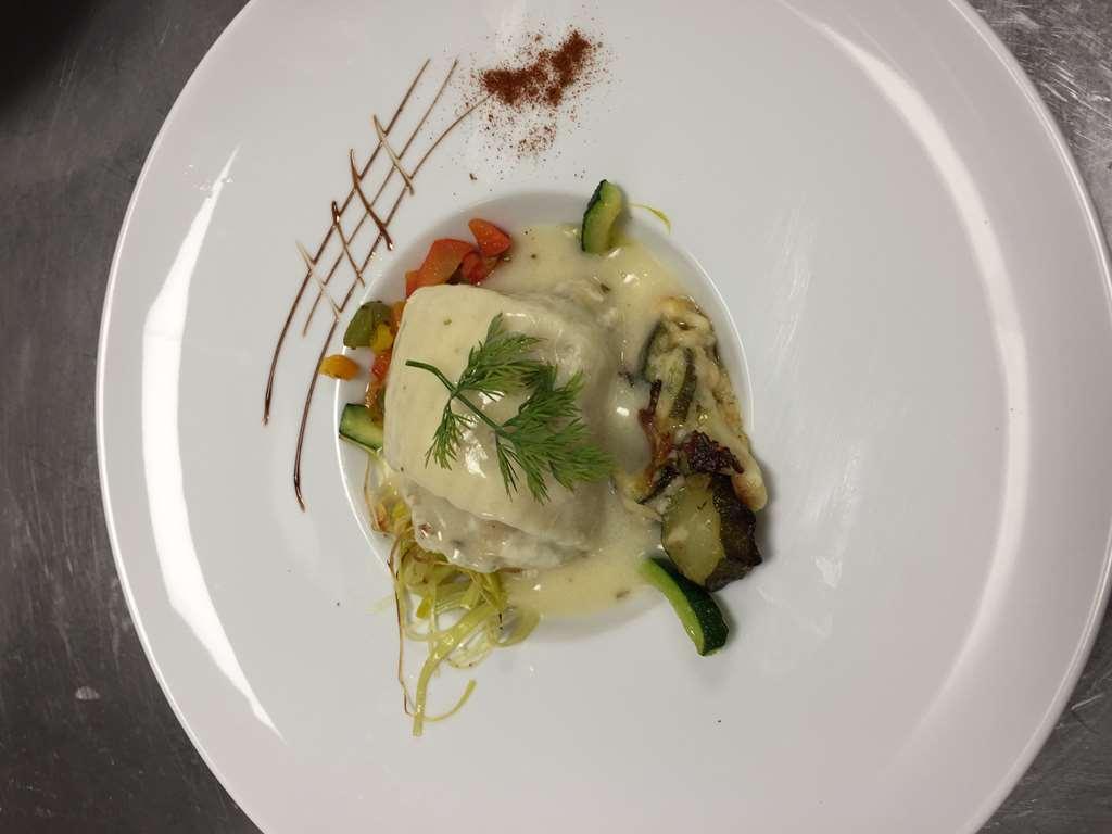Kyriad Hotel Nevers Centre Restaurant bilde